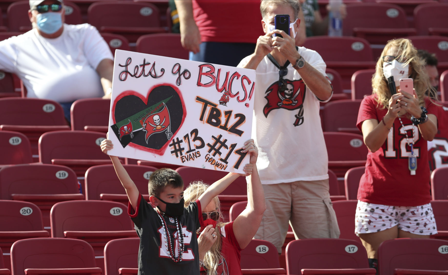 Buccaneers 38, Packers 10